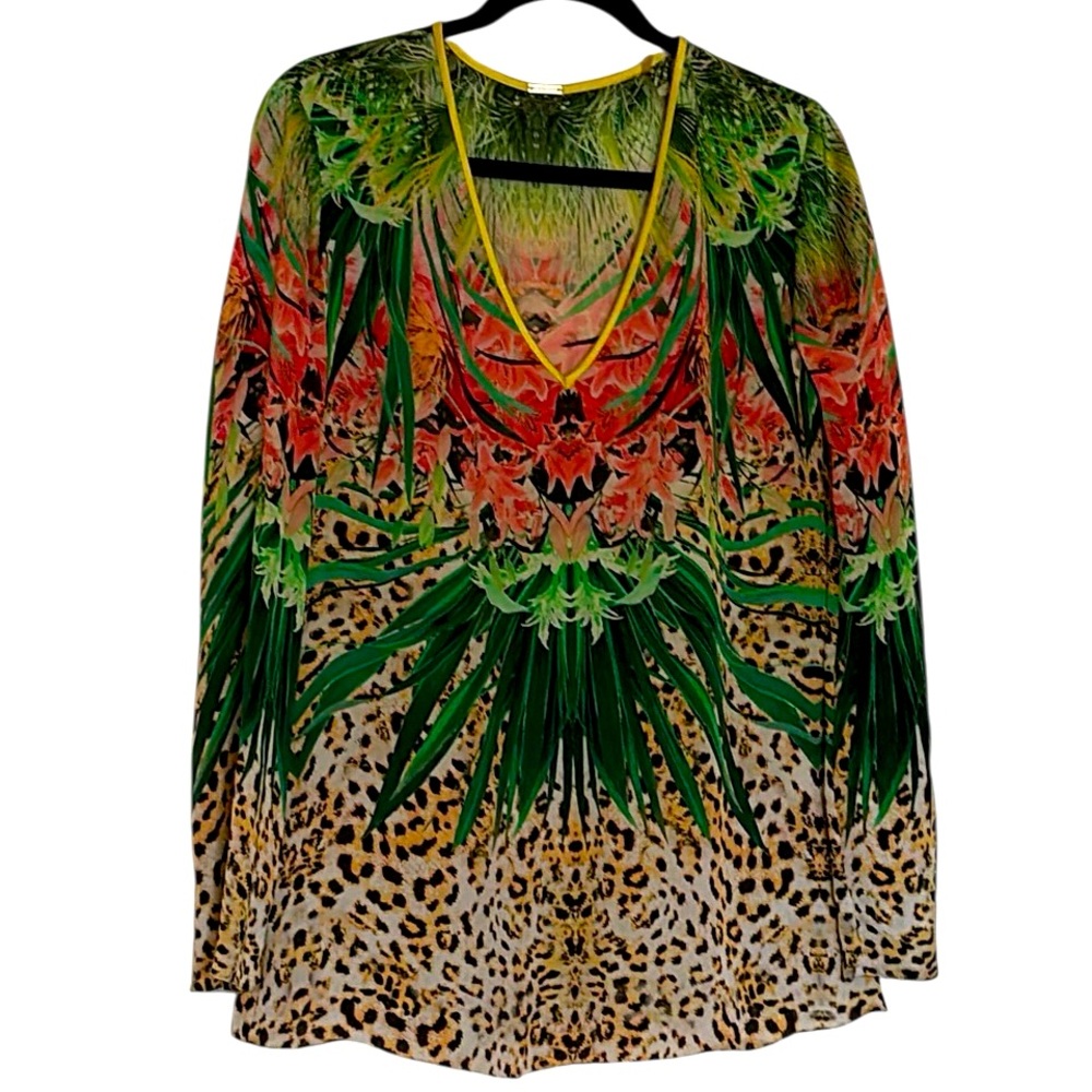 Elie Tahari Silk Tropical Leopard Print V neck tunic top, beautiful pattern, S/M